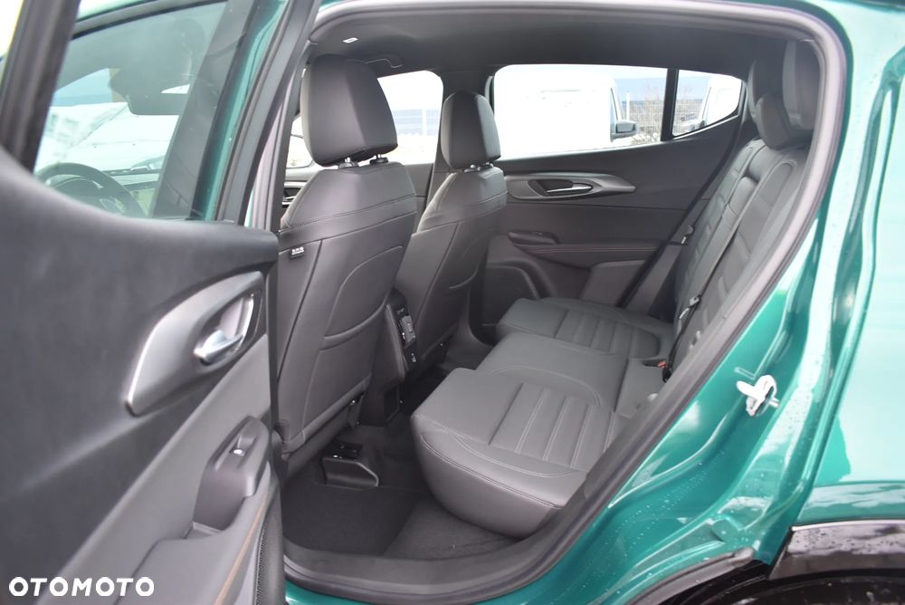 Alfa Romeo Tonale 1.5 T4 GSE mHEV Veloce DCT - 12