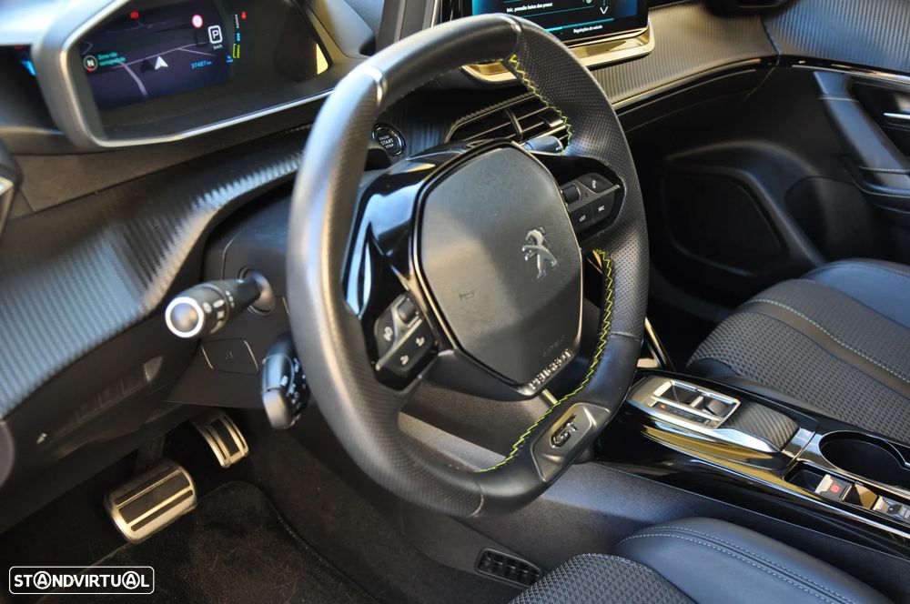 Peugeot e-2008 50 kWh GT Pack - 50
