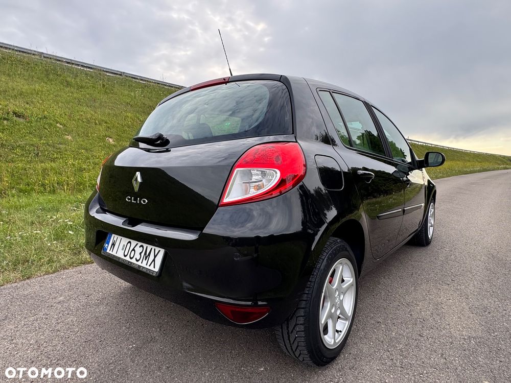 Renault Clio 1.2 TCE Authentique - 23