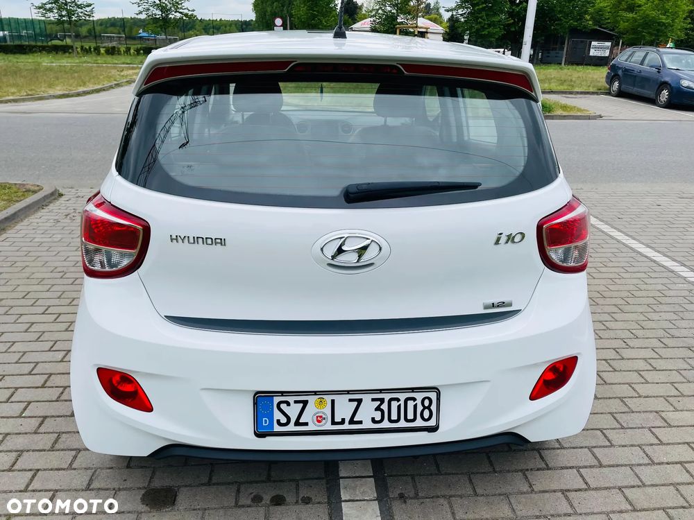Hyundai i10 1.2 Fifa World Cup Edition - 4