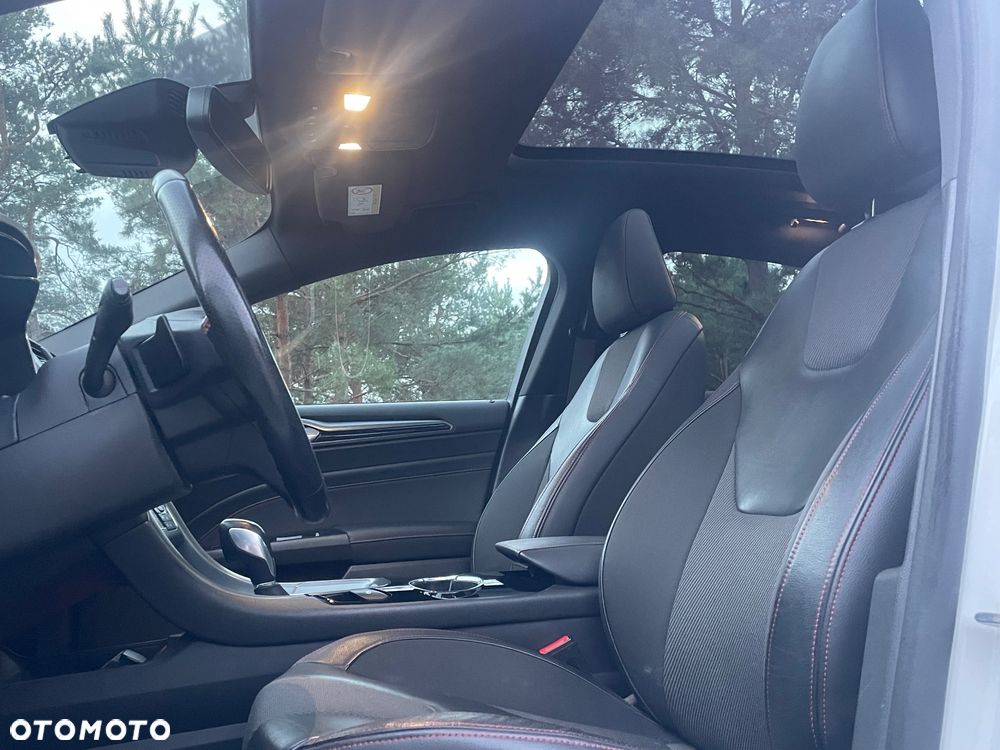 Ford Mondeo 2.0 TDCi STart-Stopp PowerShift-Aut ST-Line - 32