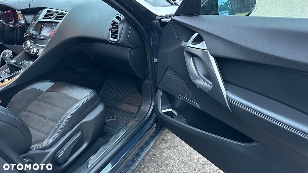 DS Automobiles DS 5 - 24