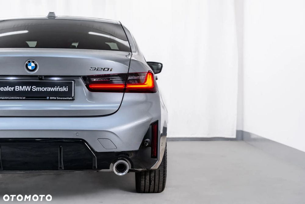 BMW Seria 3 320i M Sport - 19