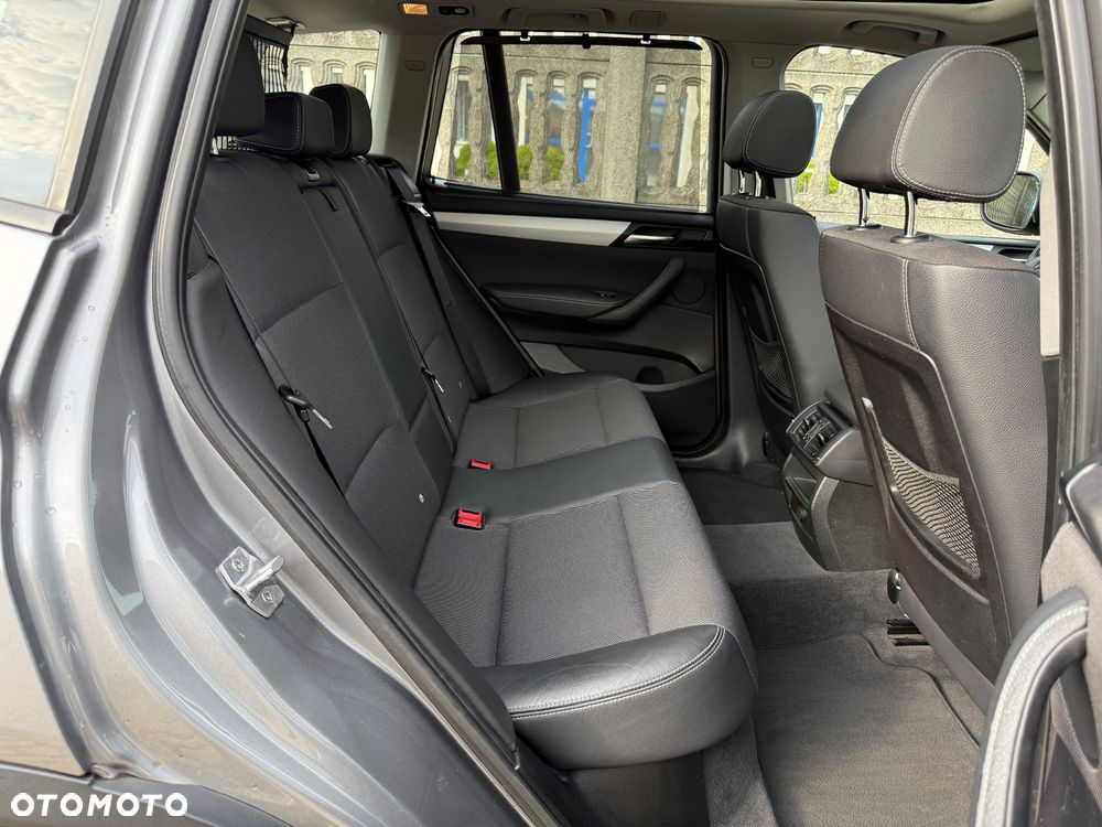BMW X3 xDrive20d - 29