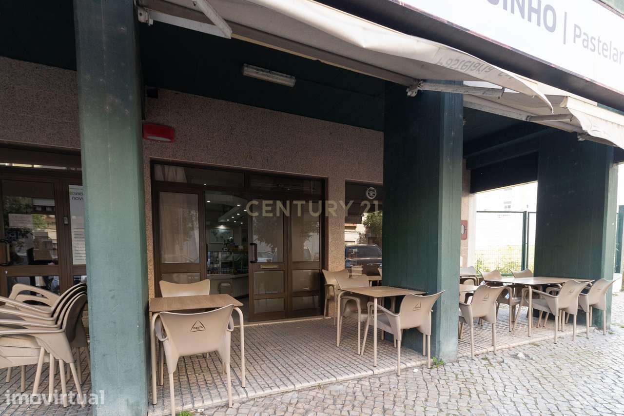 Trespasse de Café/Pastelaria Tradicional com Clientela Fidelizada em E - Grande imagem: 4/17
