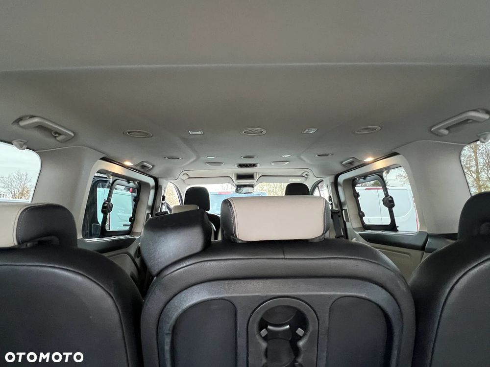 Ford Tourneo Custom 2.0 TDCi L2 Titanium SelectShift - 27