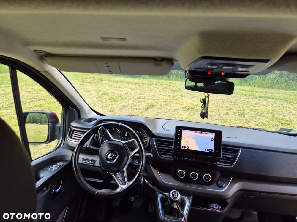 Renault Inny - 5