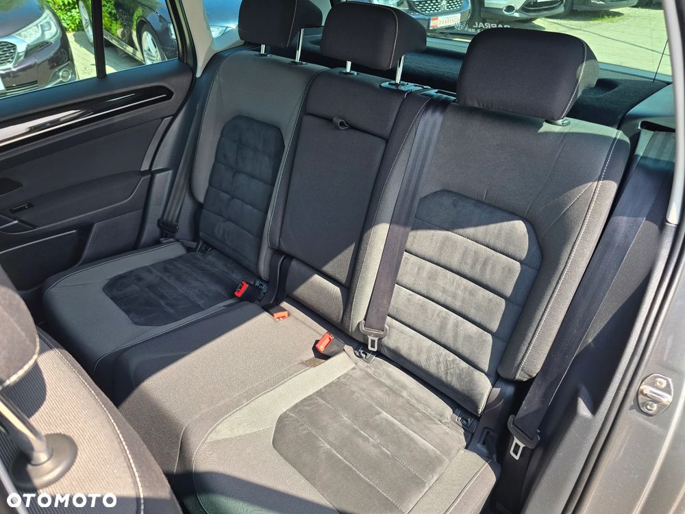 Volkswagen Golf Sportsvan - 13
