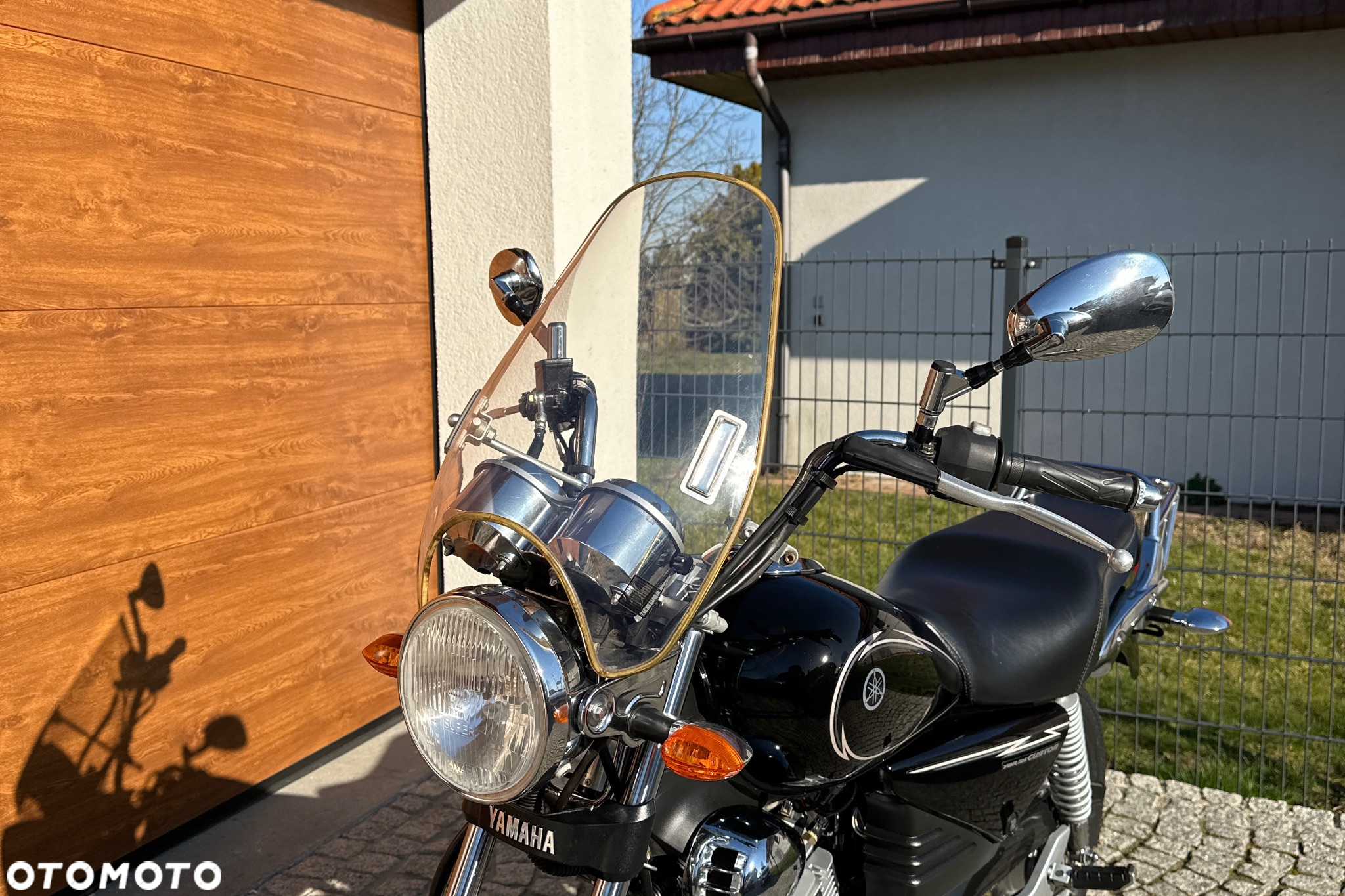 Yamaha YBR - 22