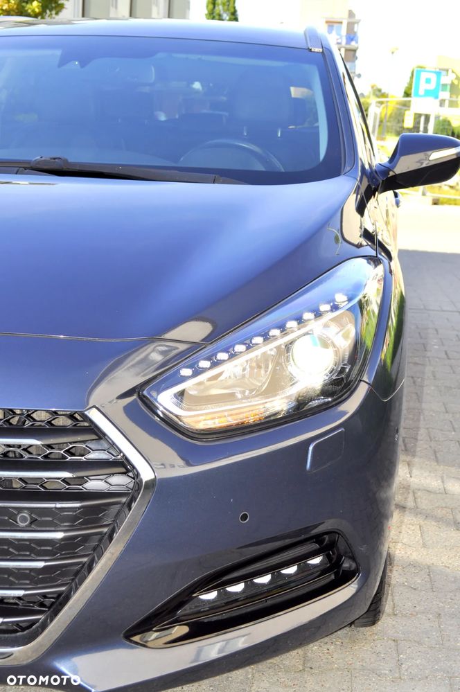 Hyundai i40 Kombi 1.7 CRDi Premium - 16