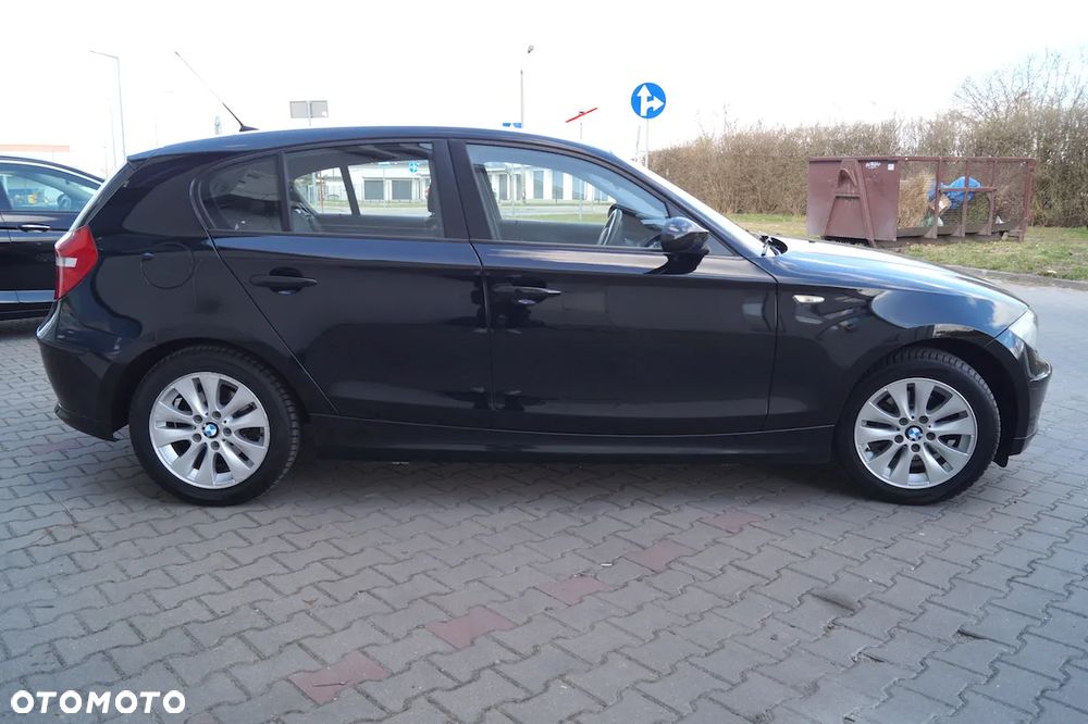 BMW Seria 1 116i - 11