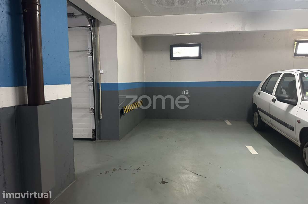 Garagem/estacionamento para arrendar no Caniço - Grande imagem: 3/9