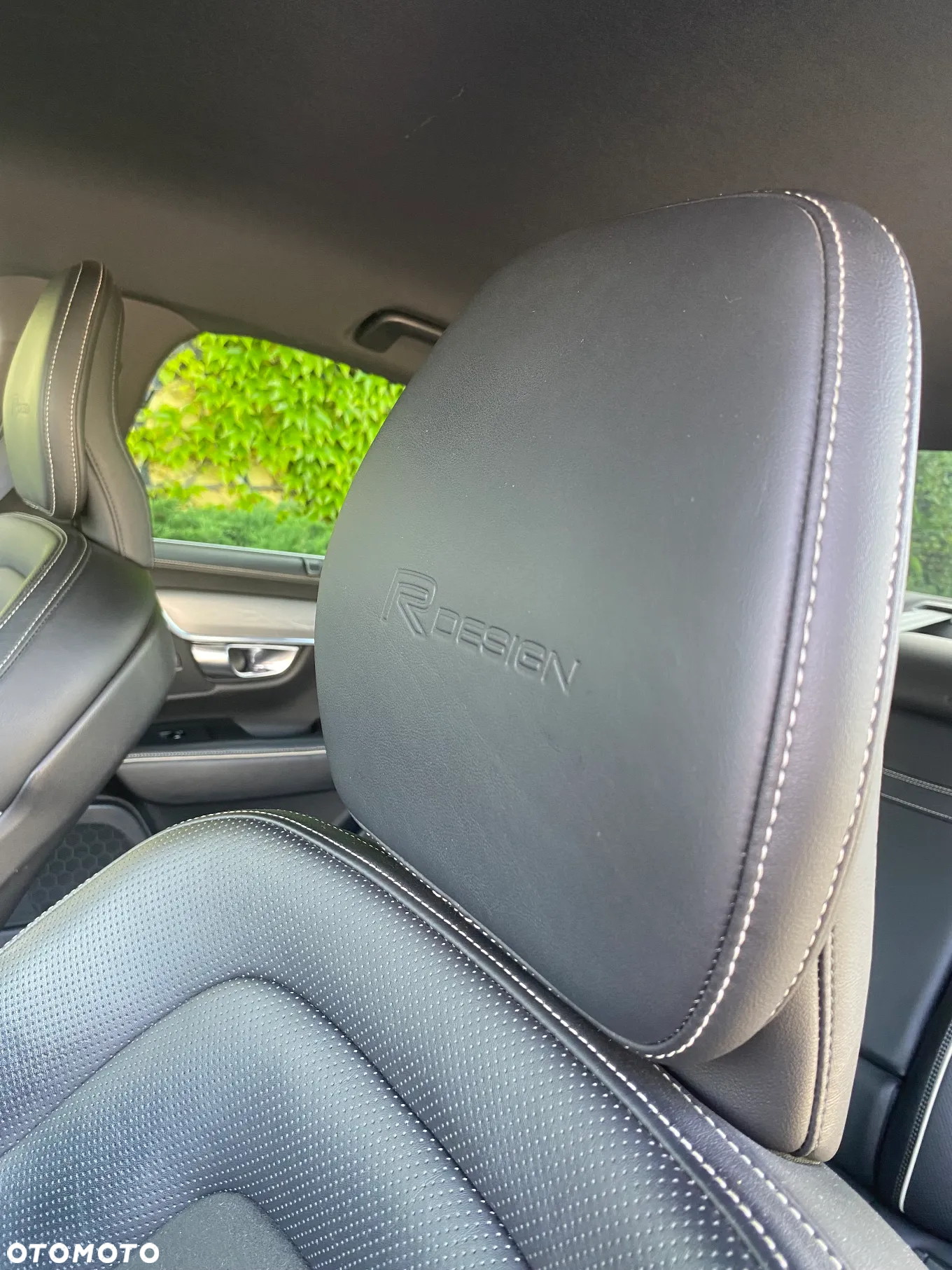 Volvo S90 D5 AWD R-Design - 27