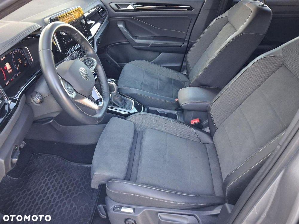 Volkswagen T-Roc - 12