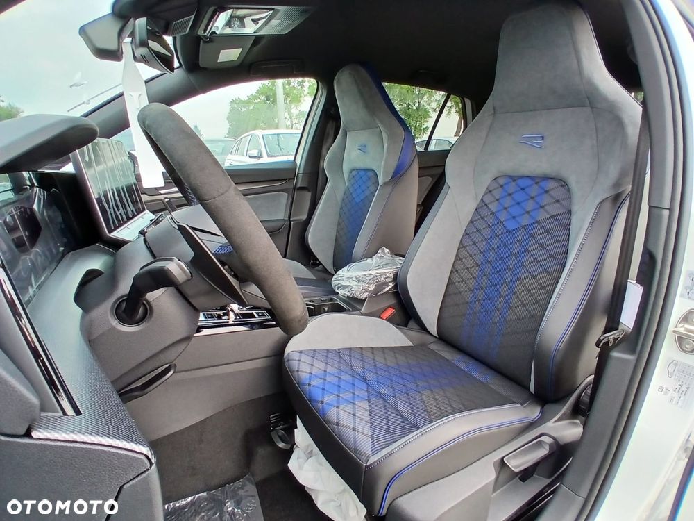 Volkswagen Golf 2.0 TSI 4Motion R DSG - 11