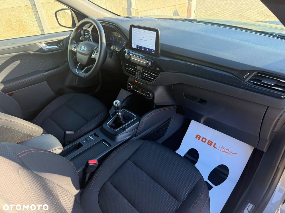 Ford Kuga 2.0 TDCi 2x4 ST-Line - 12