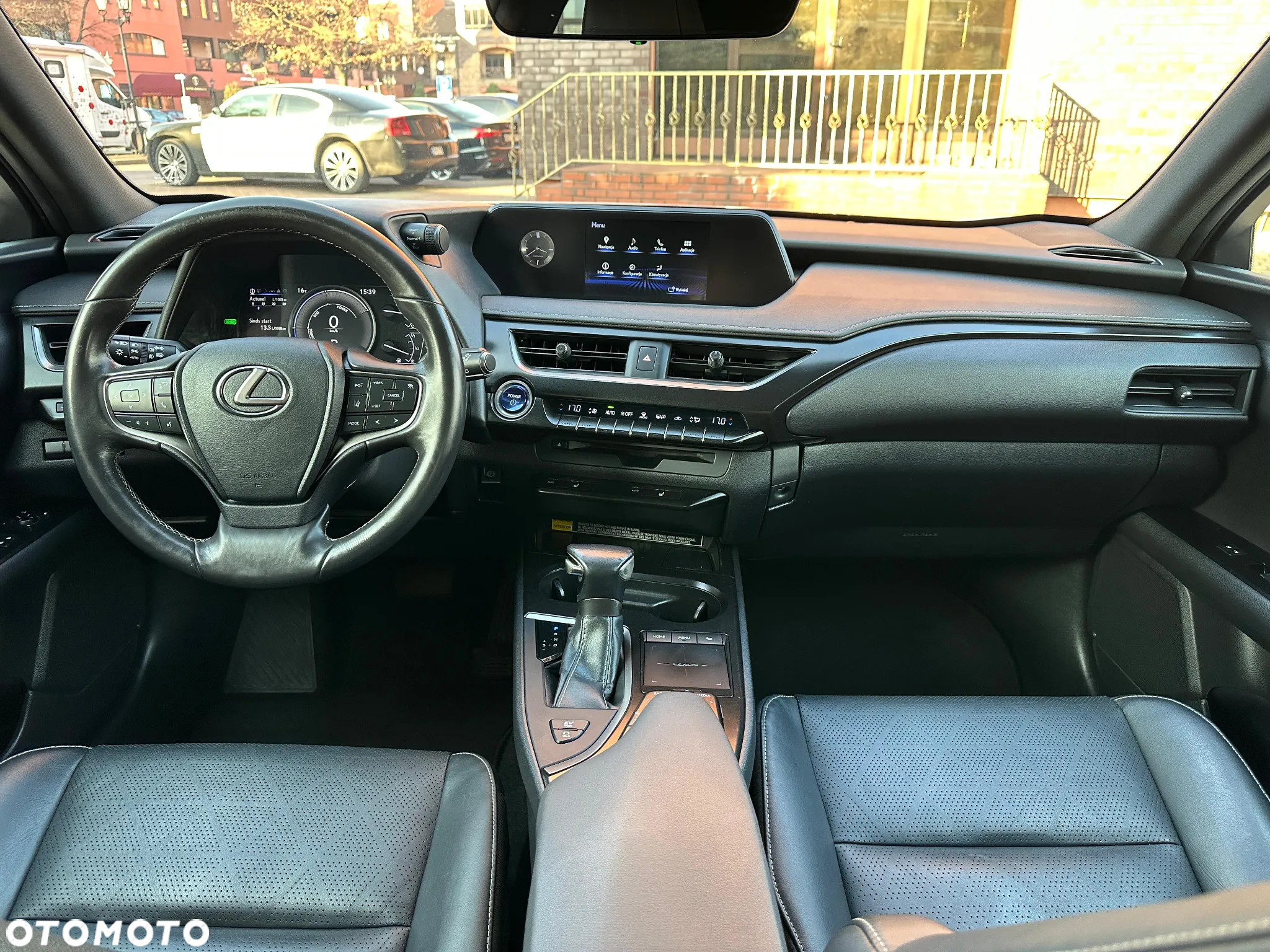 Lexus UX 250h GPF Business Edition 2WD - 11