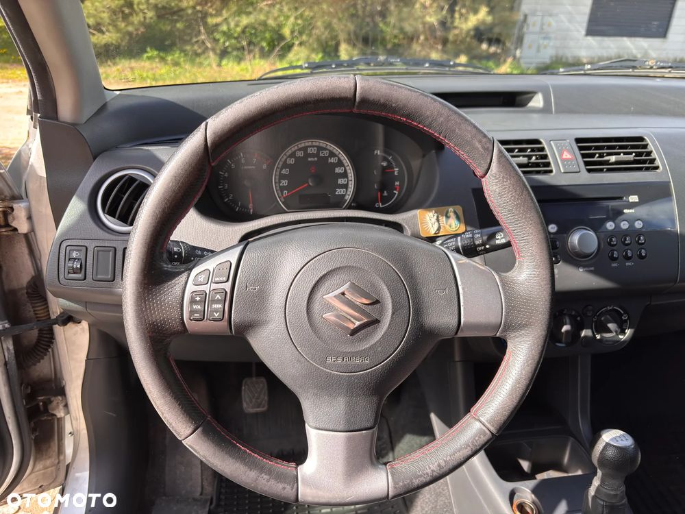 Suzuki Swift - 7