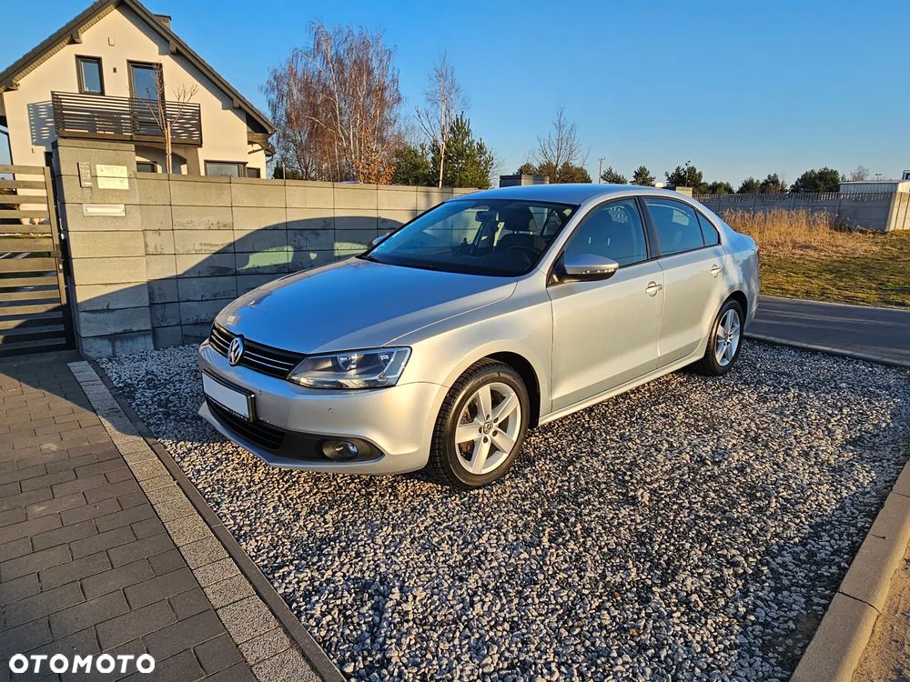 Volkswagen Jetta 1.4 TSI Comfortline - 2