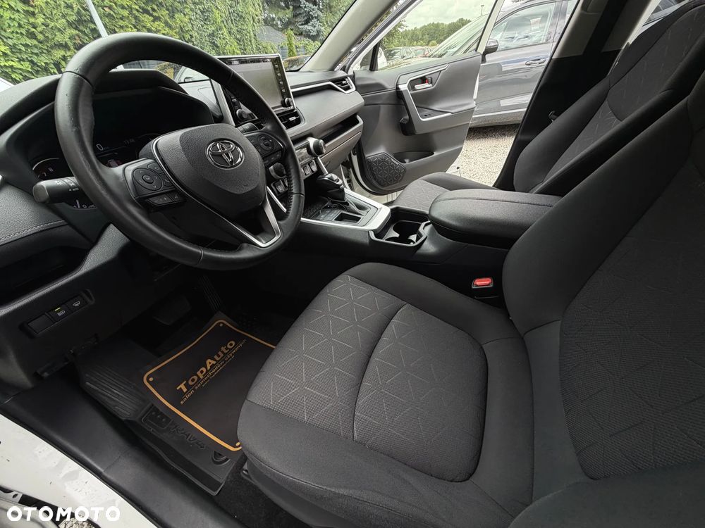 Toyota RAV4 - 18