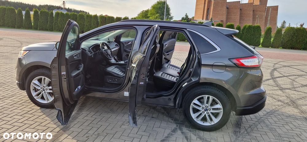 Ford Edge - 12