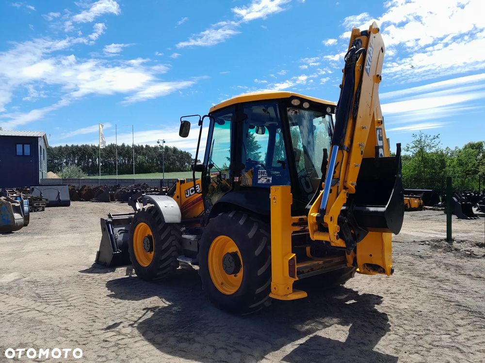 JCB JCB 4CX AEC  2018r - 6