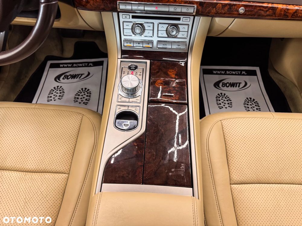 Jaguar XF 5.0 V8 Premium Luxury - 22
