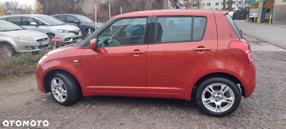 Suzuki Swift 1.3 DDiS Comfort - 8