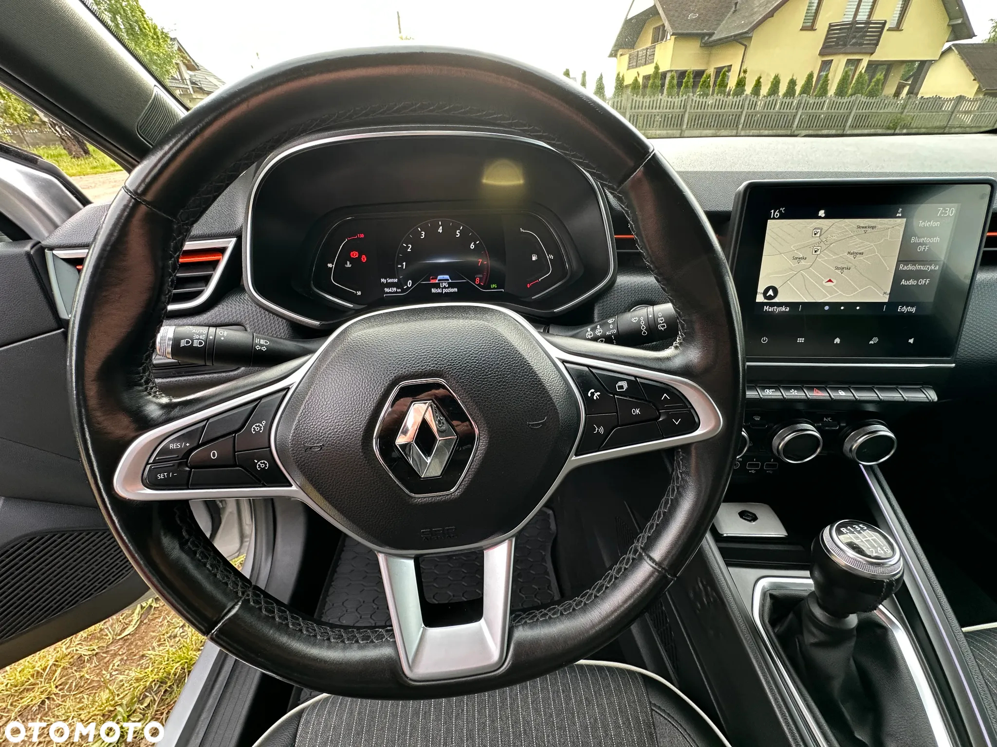 Renault Clio - 17