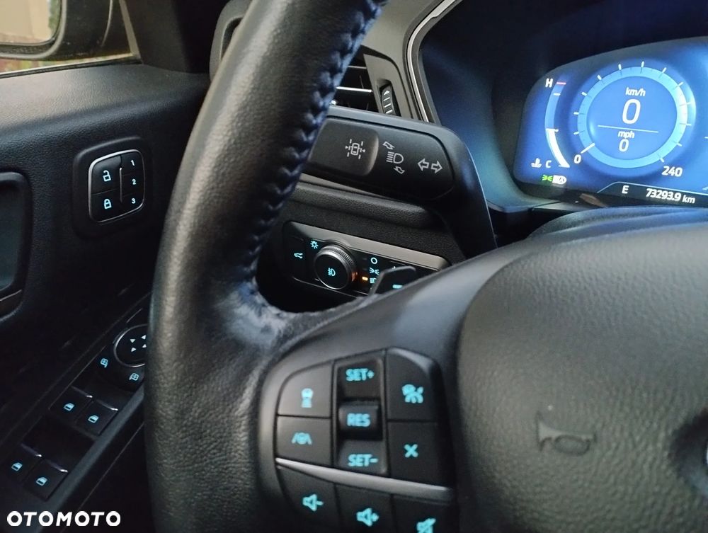 Ford Escape 2.0 EcoBoost AWD Titanium - 29