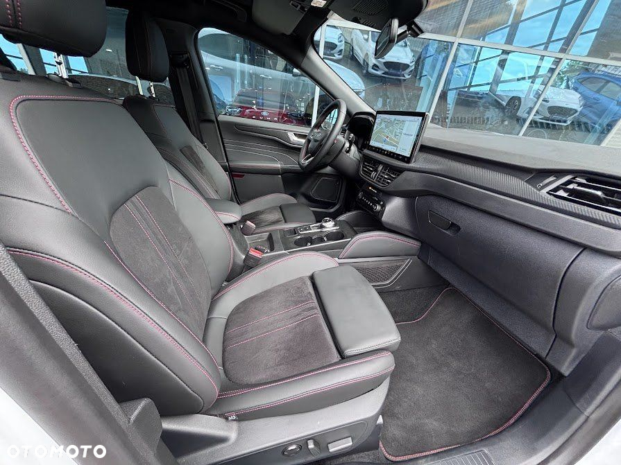 Ford Kuga - 12