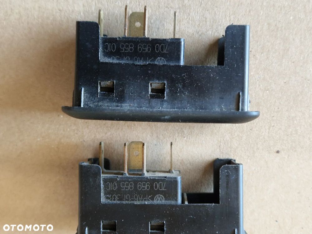PRZEŁĄCZNIK SZYB VW T4 7D0959855 - 5