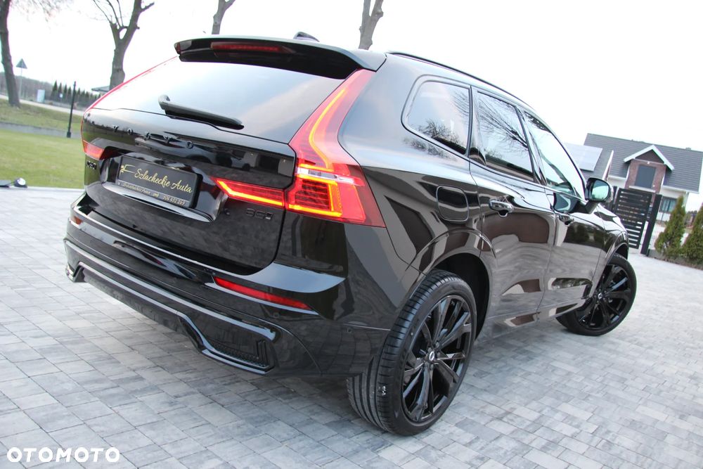 Volvo XC 60 B5 B AWD Plus Black Edition - 28