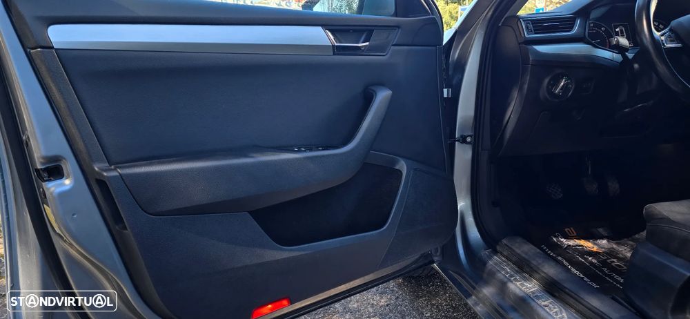 Skoda Superb Break 1.6 TDI Ambition Greenline - 8