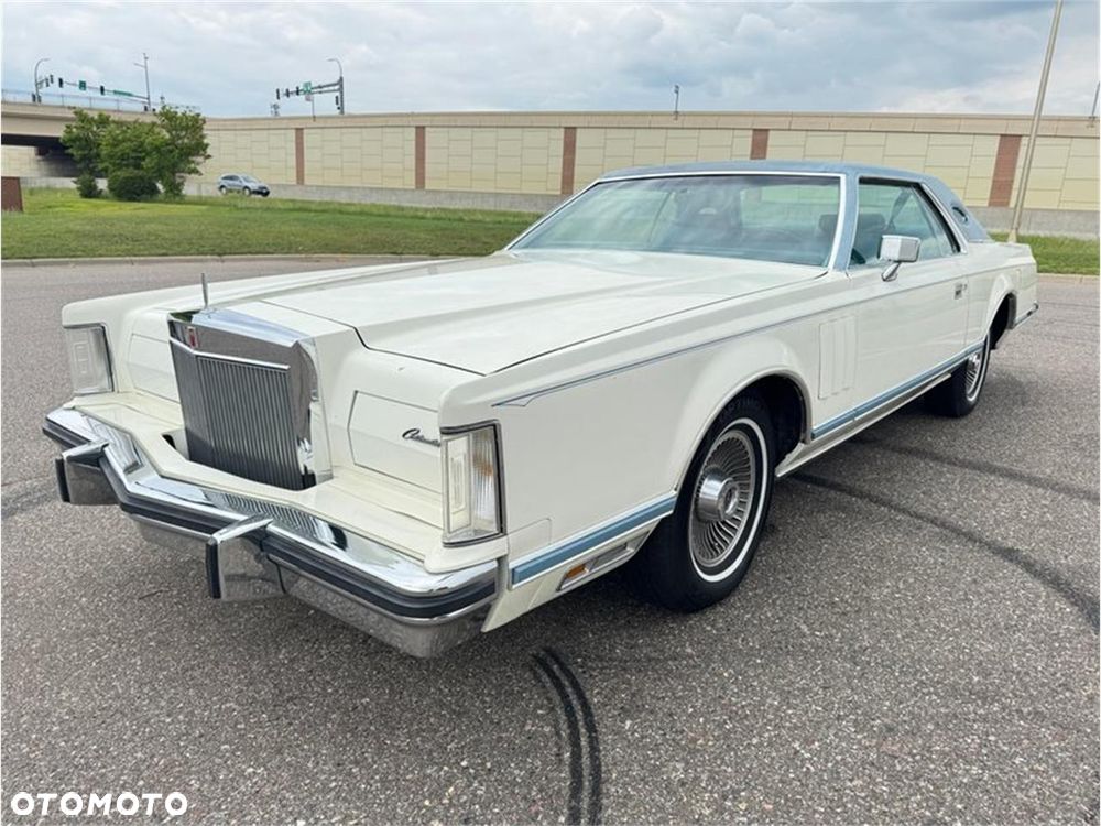 Lincoln Continental - 8