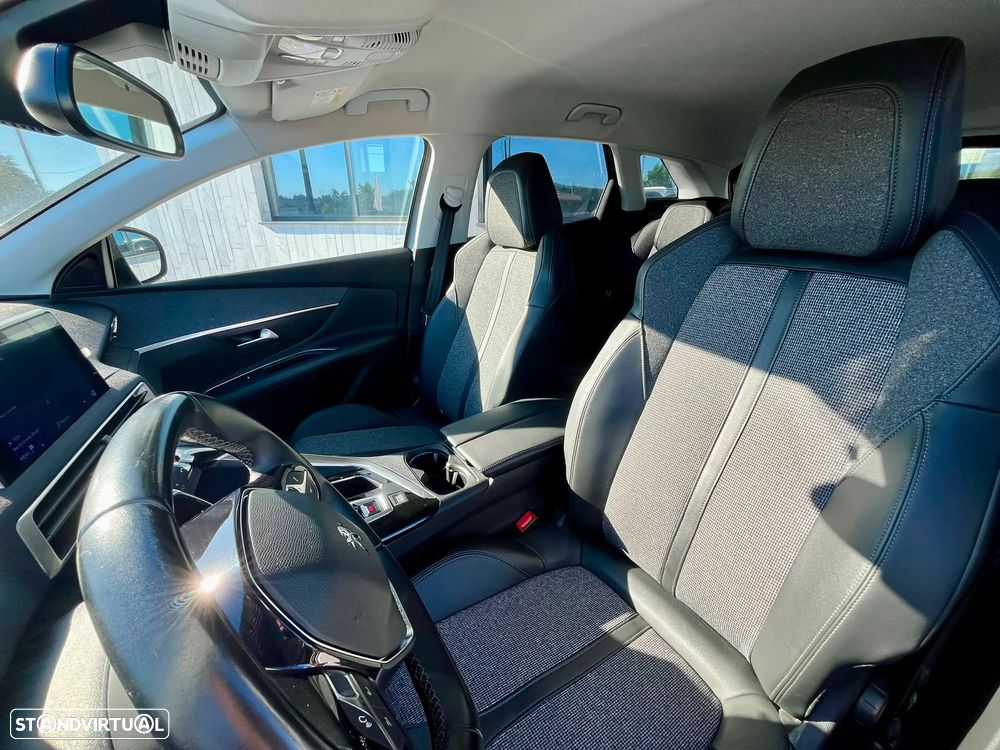 Peugeot 3008 1.2 PureTech Allure EAT8 - 12