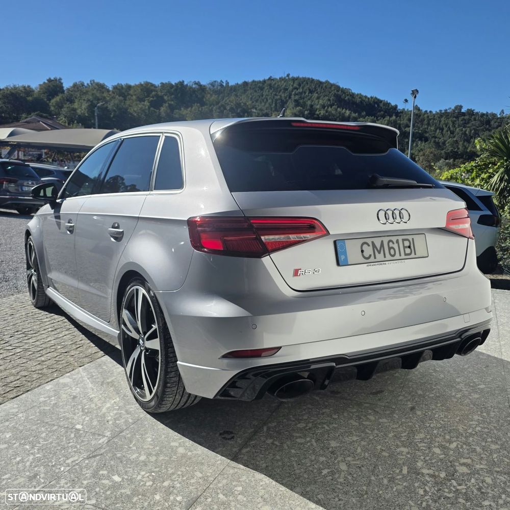 Audi RS3 Sportback 2.5 TFSI quattro S tronic - 3