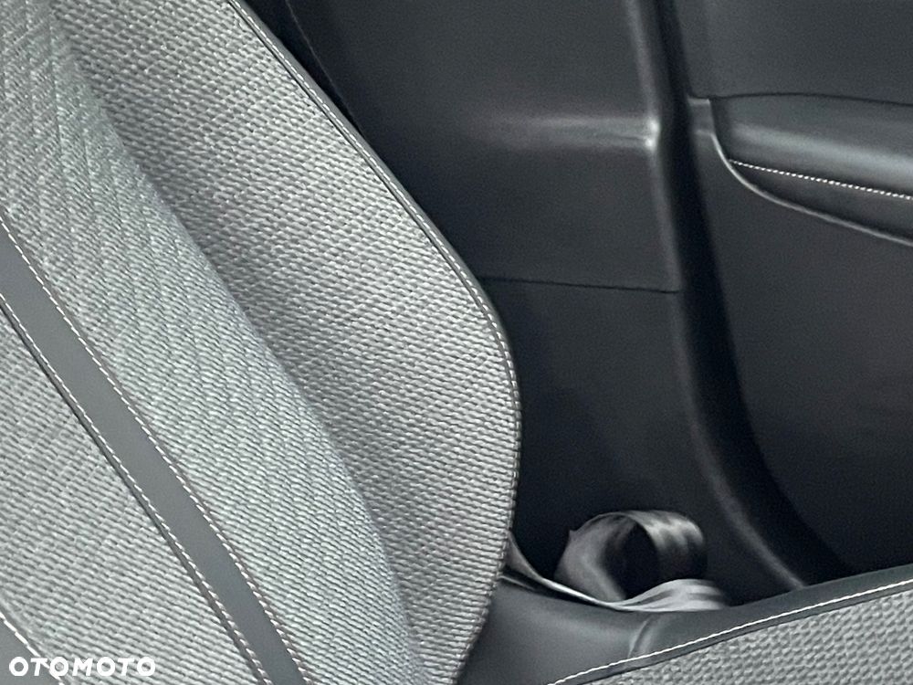 Peugeot 2008 PureTech 100 Allure - 14