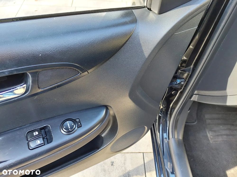 Hyundai i20 1.25 Wersja Jubileuszowa - 19