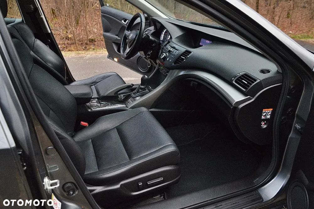 Honda Accord 2.4 Executive - 17