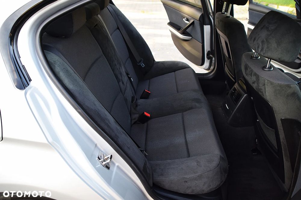 BMW Seria 3 - 23