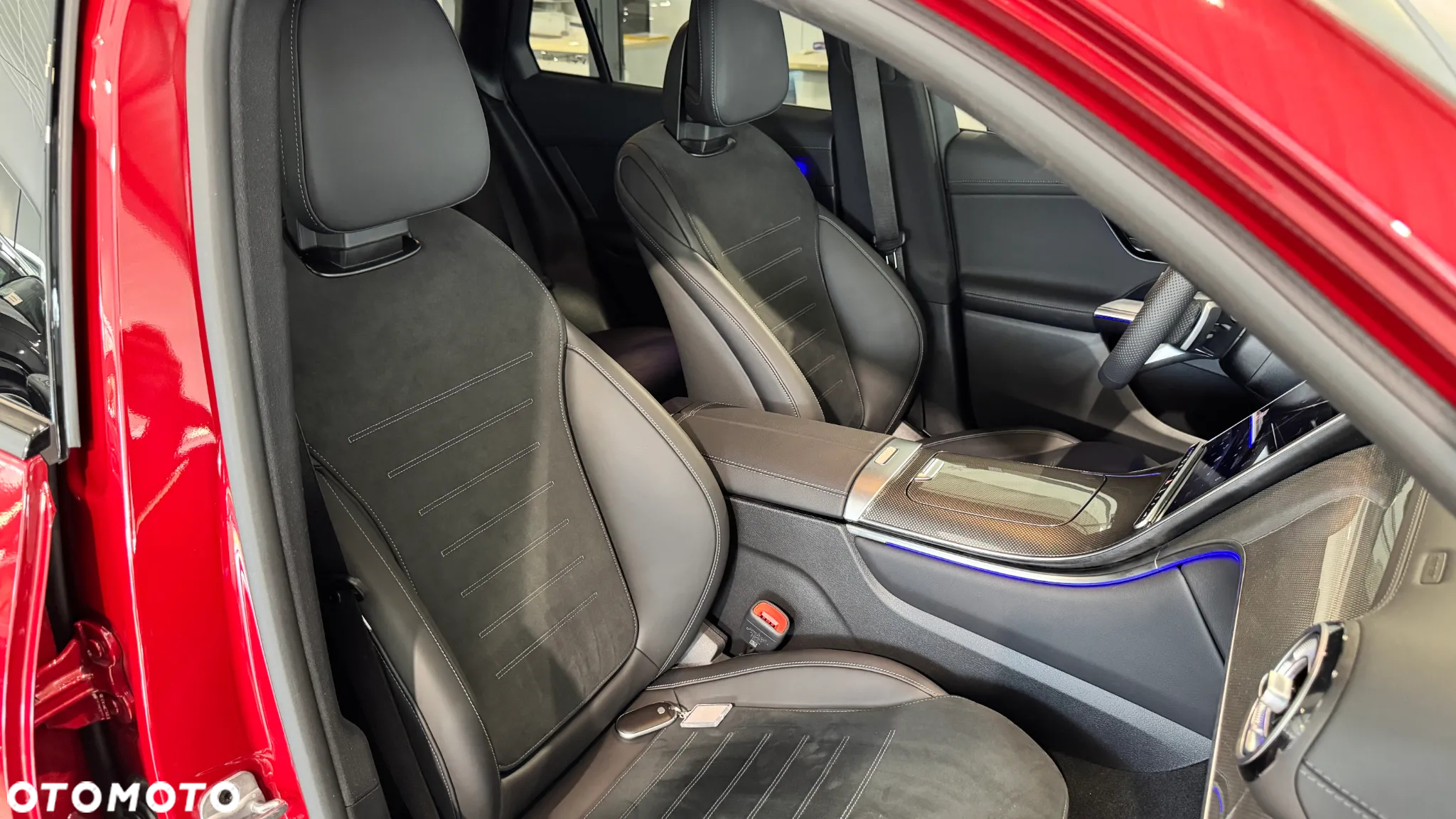 Mercedes-Benz GLC 300 e 4-Matic AMG Line - 33