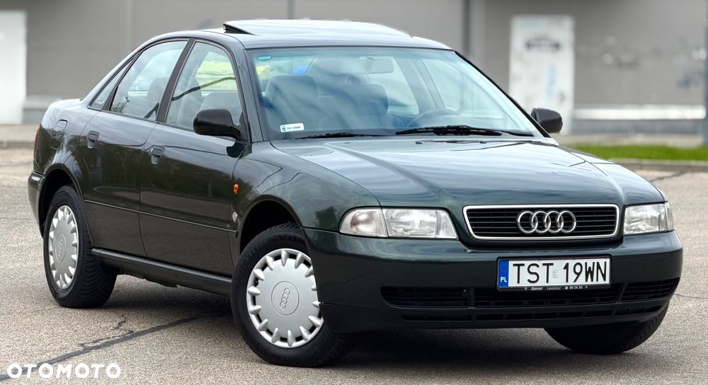 Audi A4 Limousine - 1