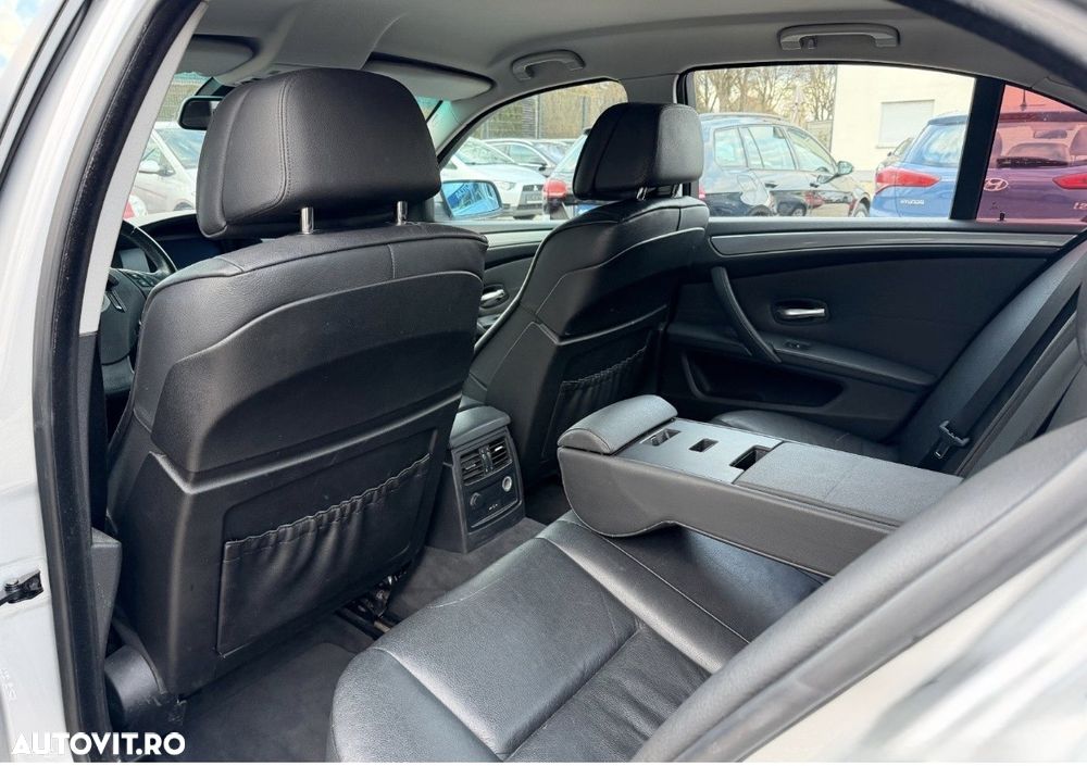 BMW Seria 5 520d Aut. Edition Exclusive - 25