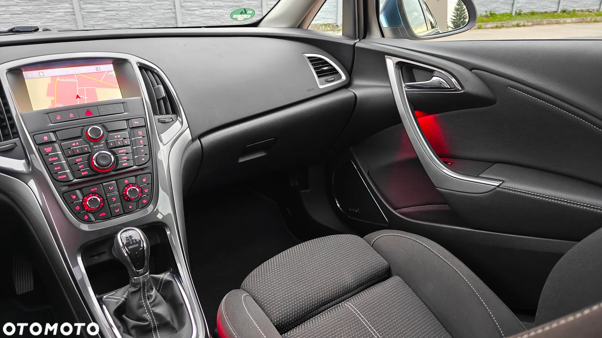Opel Astra - 16