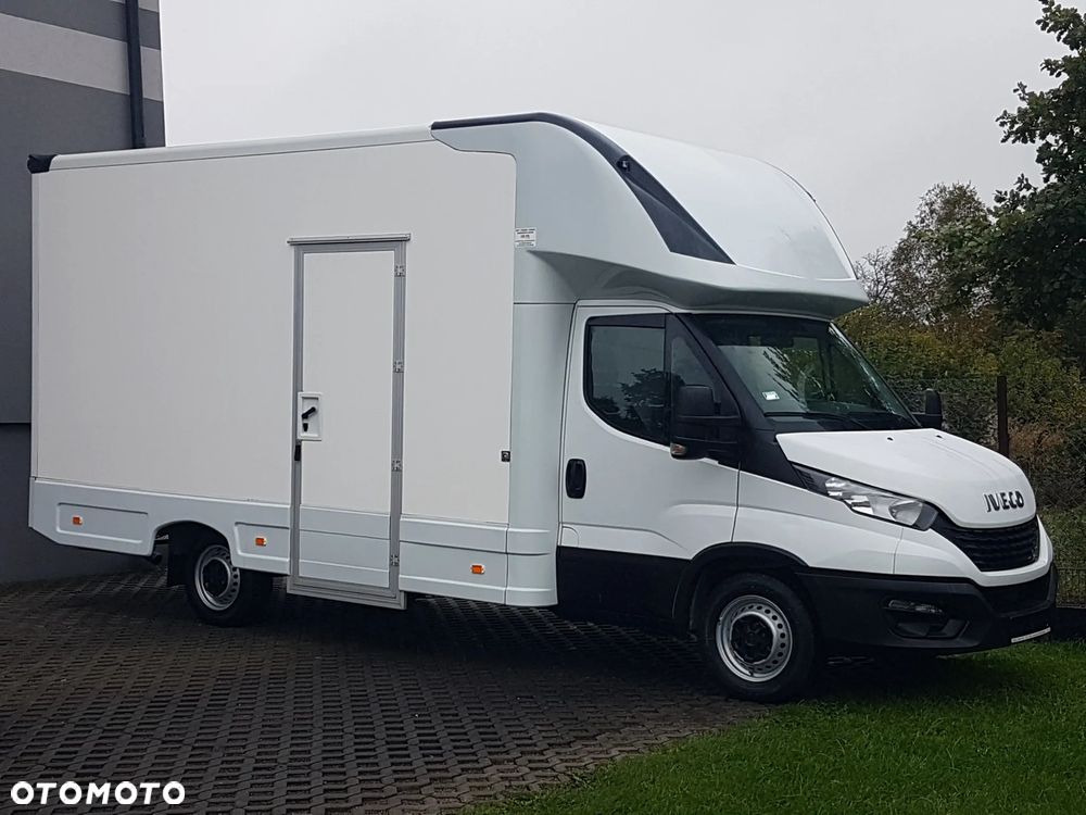 Iveco DAILY KONTENER NISKOPODŁOGOWY 4,43x2,23x2,43 SKLEP FOODTRUCK BAR KLIMA KONIOWÓZ KAMPER - 1
