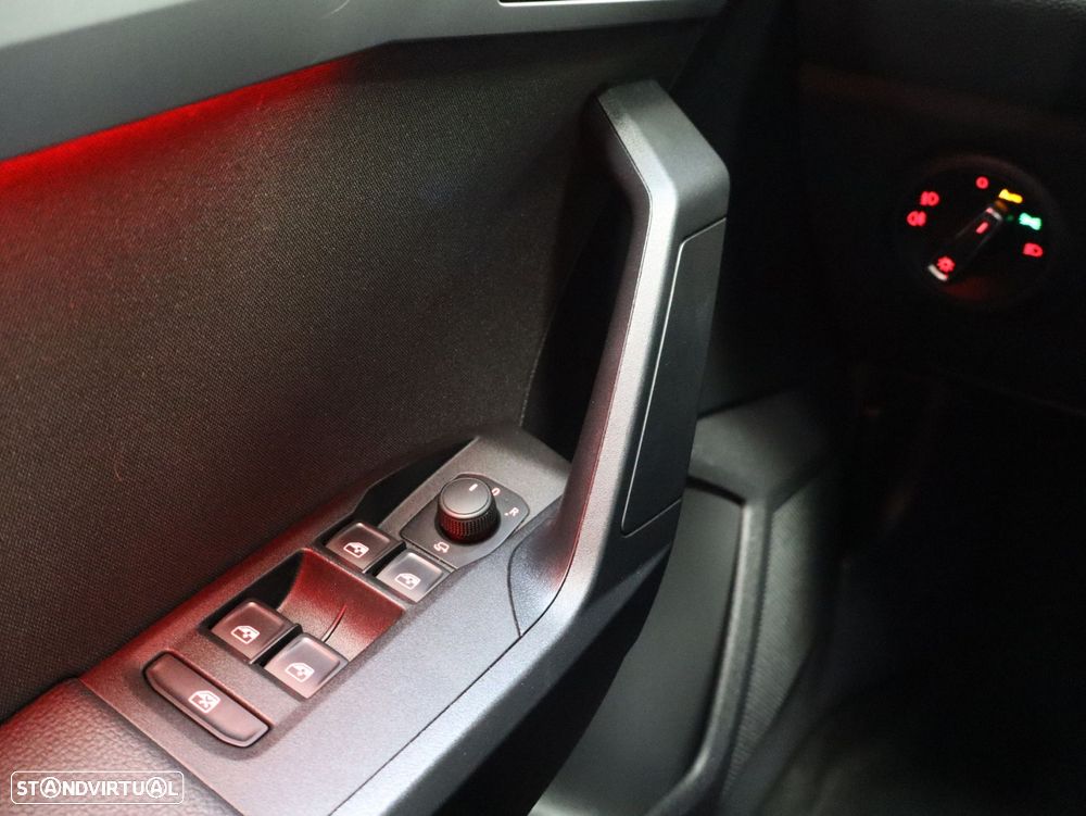 SEAT Arona 1.0 TSI FR - 18