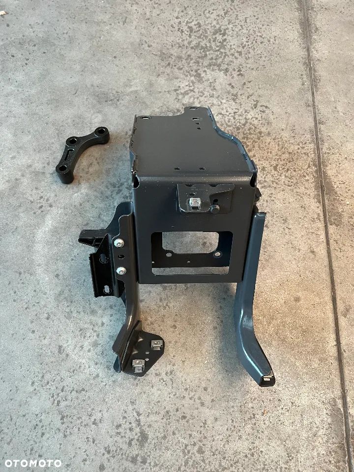 Mocowanie stopnia dolnego Mercedes MP4 ACTROS,ANTOS Nr.A9616600230 - 6