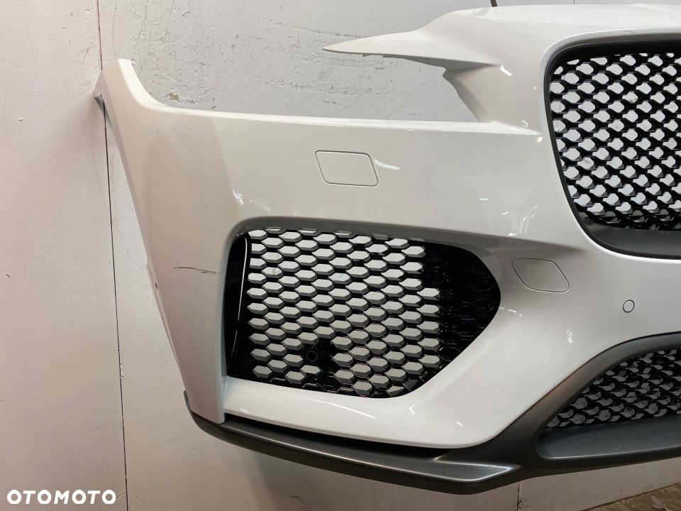 Jaguar F pace SVR zderzak przedni - 2