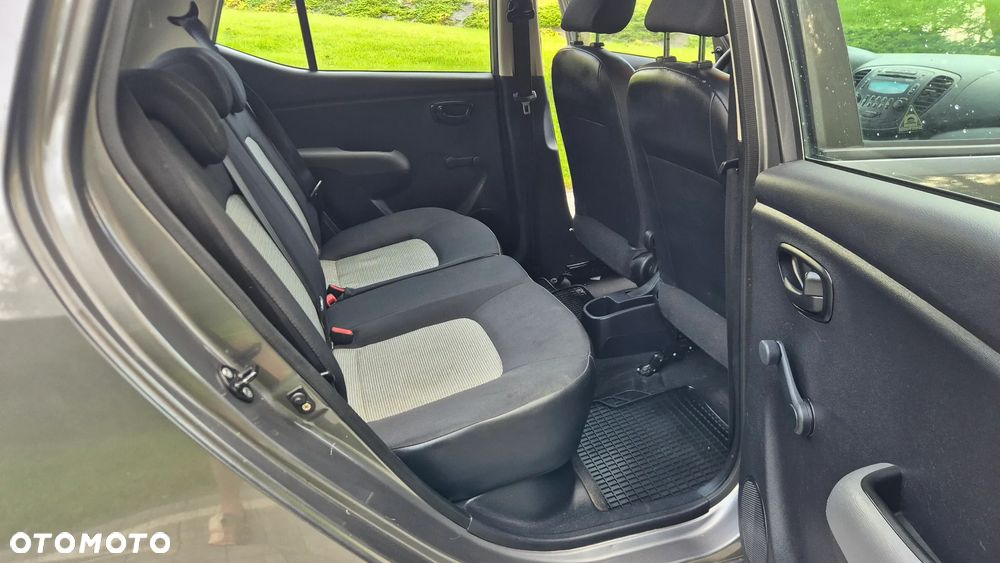 Hyundai i10 1.1 Style - 10